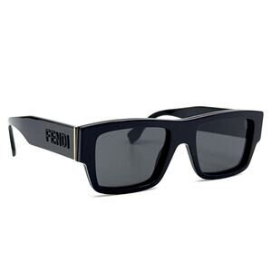 New, FENDI Sunglasses FE40118I 01A Authentic